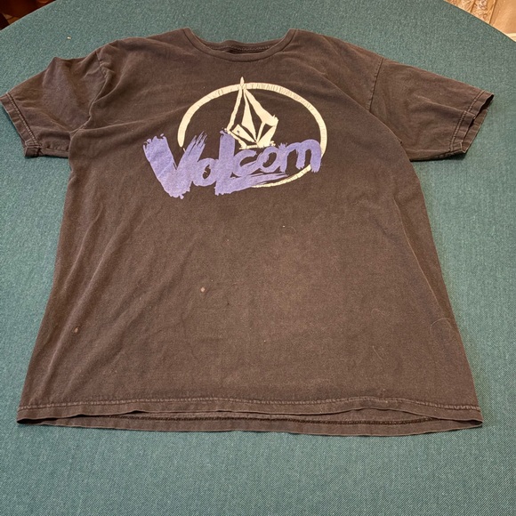 2000s Volcom Black Graphic T-Shirt for Men - Picture 1 of 3
